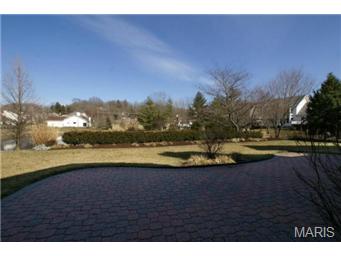 2416 Clarjon Dr, Ballwin, MO 63021 photo 24