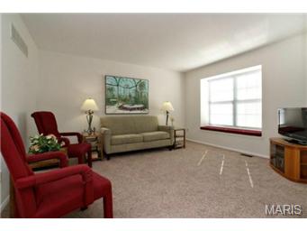 2416 Clarjon Dr, Ballwin, MO 63021 photo 11