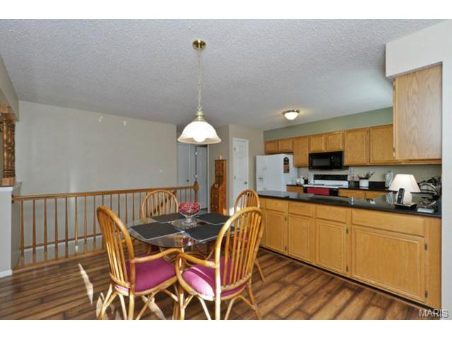 1813 Highgrove Dr, O'fallon, MO 63366 photo 7