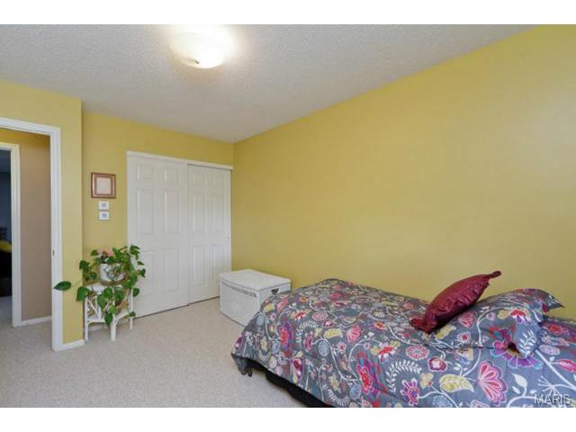 1813 Highgrove Dr, O'fallon, MO 63366 photo 23