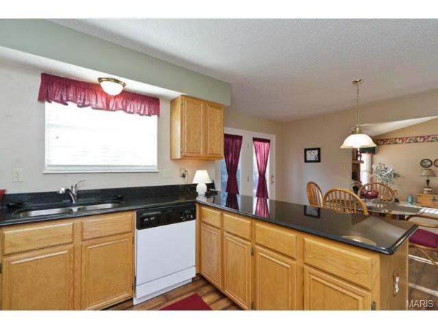 1813 Highgrove Dr, O'fallon, MO 63366 photo 12
