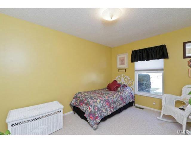 1813 Highgrove Dr, O'fallon, MO 63366 photo 22