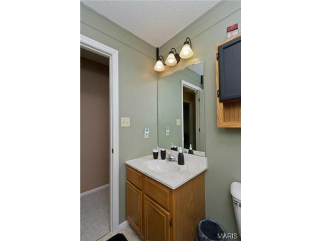 1813 Highgrove Dr, O'fallon, MO 63366 photo 26