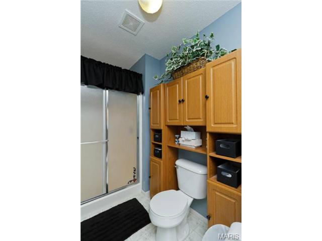 1813 Highgrove Dr, O'fallon, MO 63366 photo 21