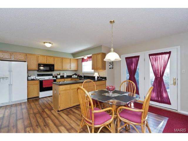1813 Highgrove Dr, O'fallon, MO 63366 photo 6