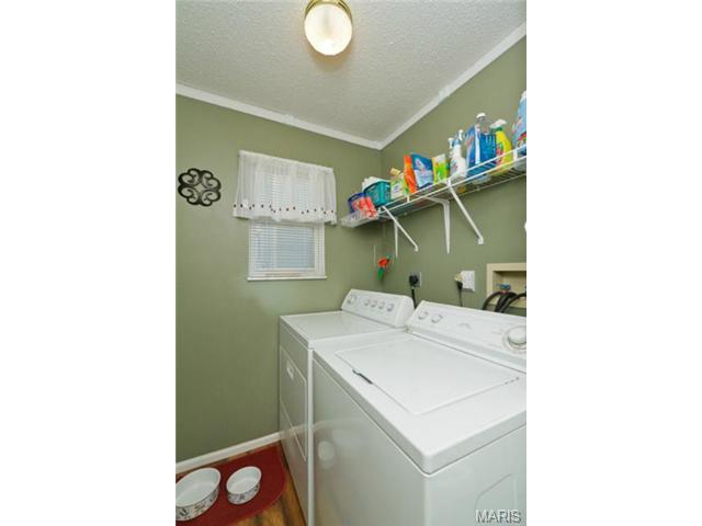 1813 Highgrove Dr, O'fallon, MO 63366 photo 15