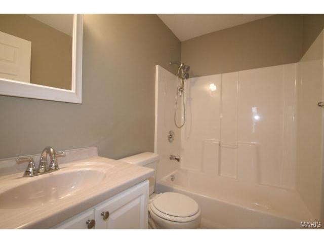 620 Sundance Dr, O'fallon, MO 63368 photo 7