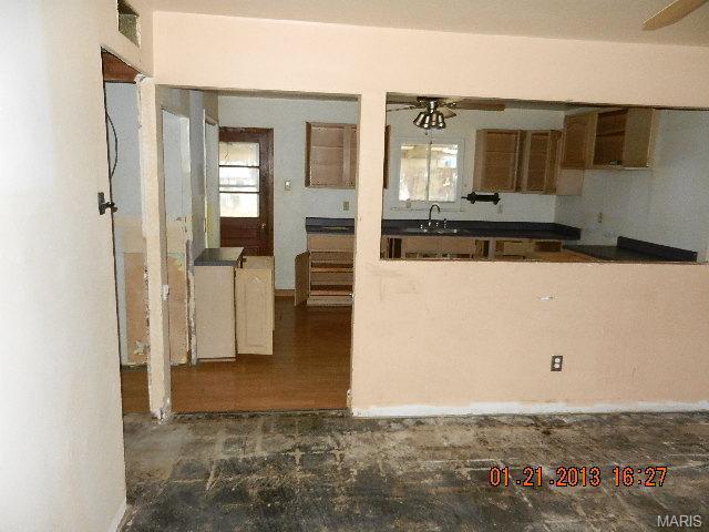 506 Saint John, O'fallon, MO 63366 photo 3