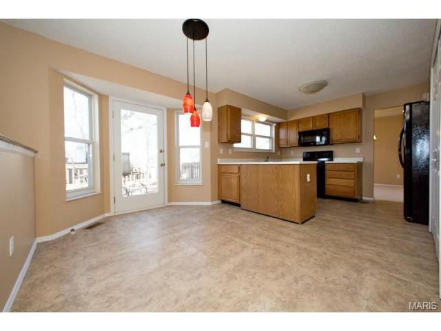 2757 Bromley, O'fallon, MO 63368 photo 9