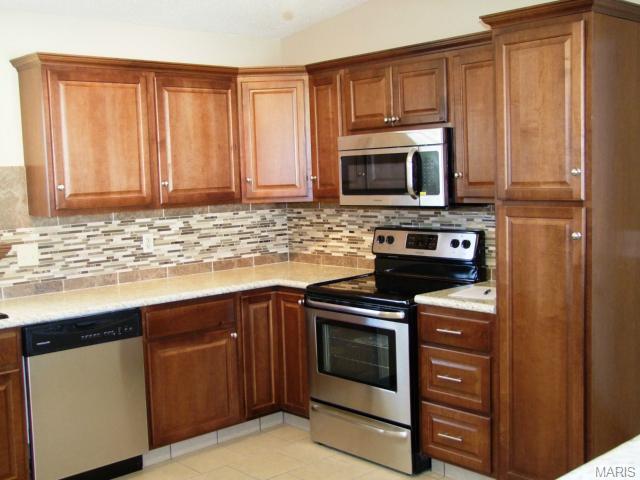 1374 Trading Post Ln, O'fallon, MO 63366 photo 2