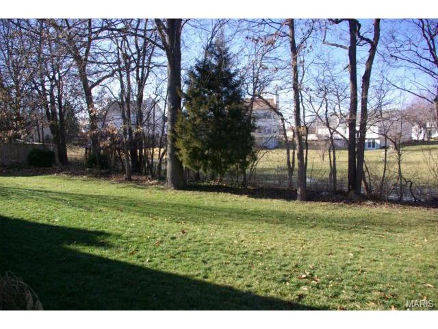 2777 Bromley Dr, O'fallon, MO 63368 photo 2