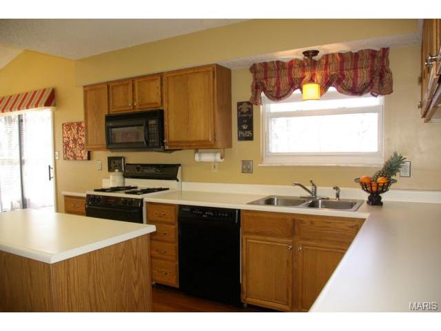 2777 Bromley Dr, O'fallon, MO 63368 photo 13