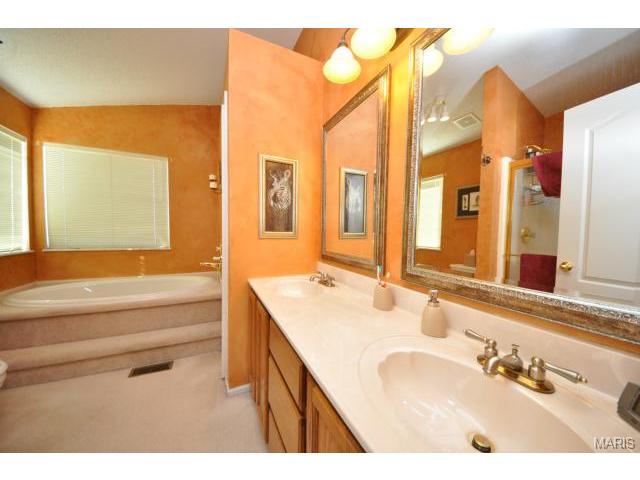 2781 Carters Grove Dr, O'fallon, MO 63368 photo 17