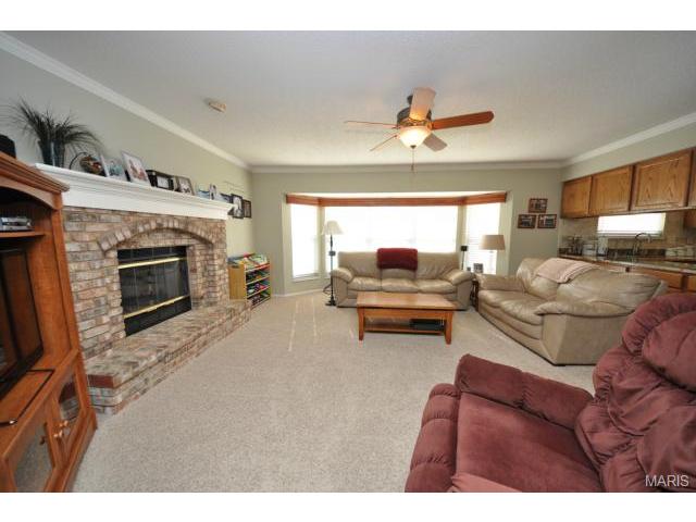 2781 Carters Grove Dr, O'fallon, MO 63368 photo 4