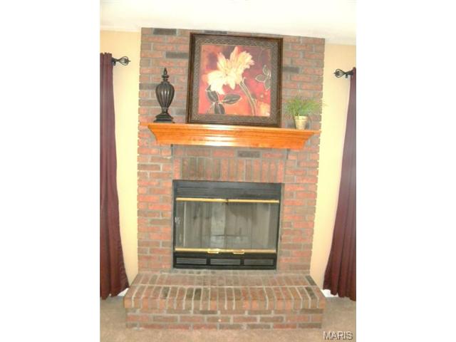 2618 Black Cherry Dr, O'fallon, MO 63368 photo 3