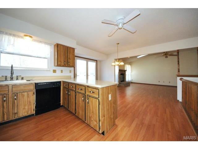 335 Charlottesville Dr, Saint Charles, MO 63304 photo 18