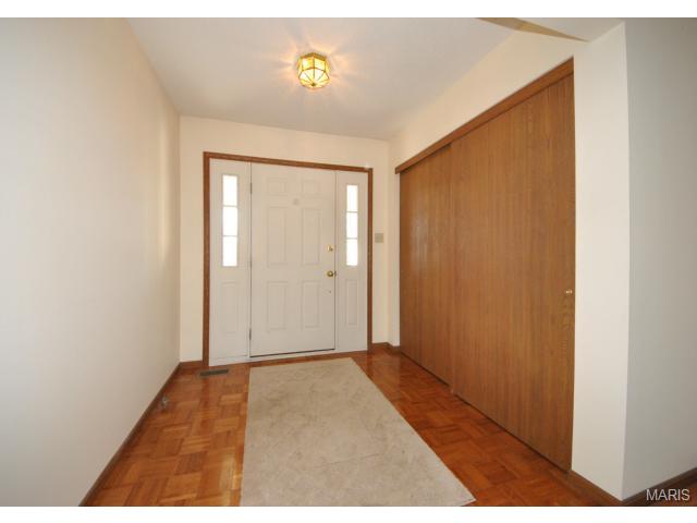 335 Charlottesville Dr, Saint Charles, MO 63304 photo 8