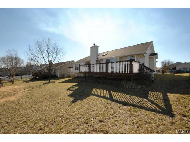335 Charlottesville Dr, Saint Charles, MO 63304 photo 6