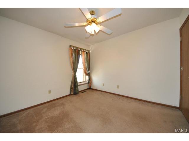 335 Charlottesville Dr, Saint Charles, MO 63304 photo 24