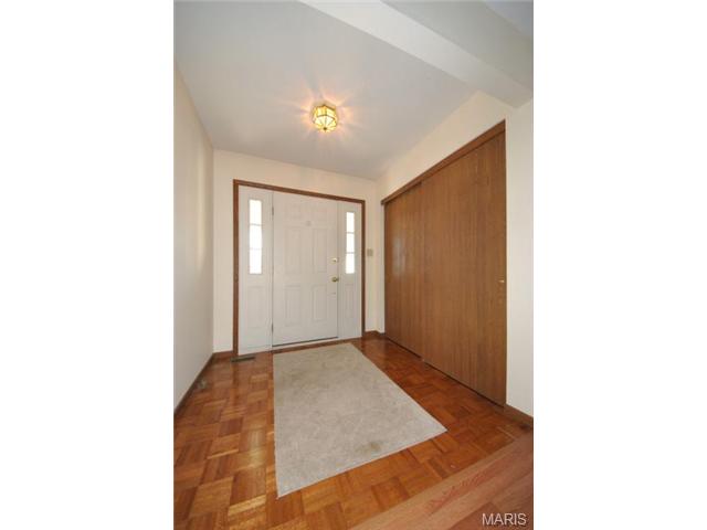 335 Charlottesville Dr, Saint Charles, MO 63304 photo 7