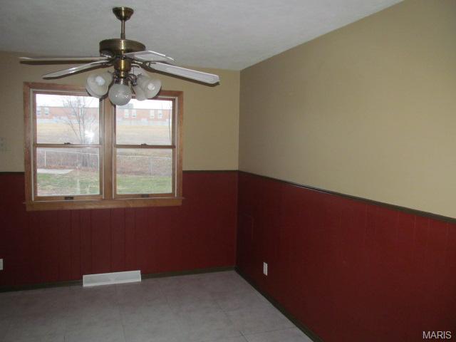 10 Daniel Dr, O'fallon, MO 63366 photo 3