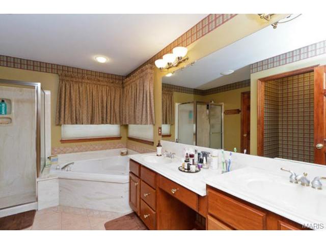 1077 Pebble Beach Dr, O'fallon, MO 63366 photo 21