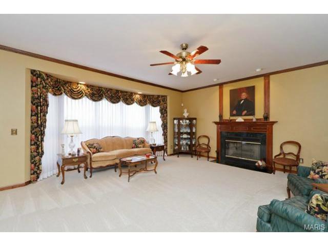 1077 Pebble Beach Dr, O'fallon, MO 63366 photo 5