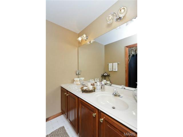 1077 Pebble Beach Dr, O'fallon, MO 63366 photo 28