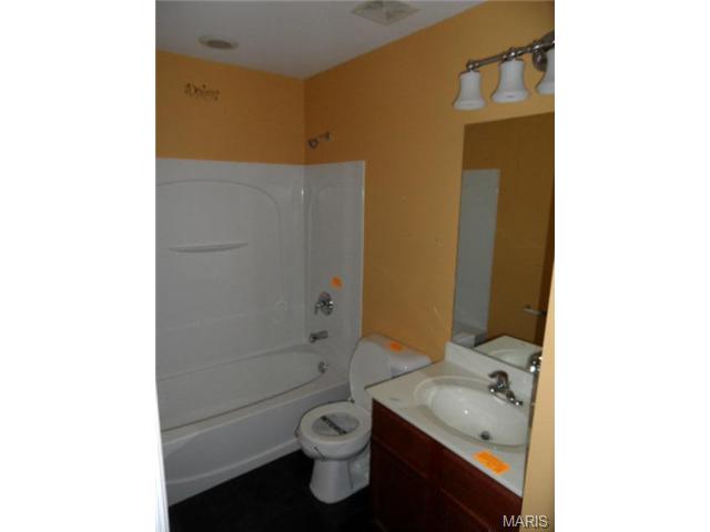 441 Parkgate Dr, O'fallon, MO 63367 photo 16