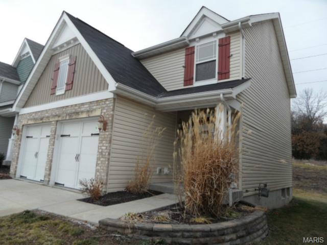 441 Parkgate Dr, O'fallon, MO 63367 photo 2