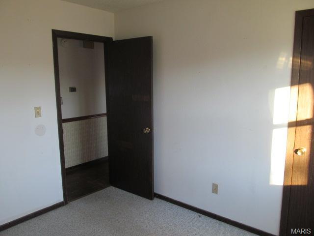 215 Roaring River Dr, O'fallon, MO 63366 photo 7