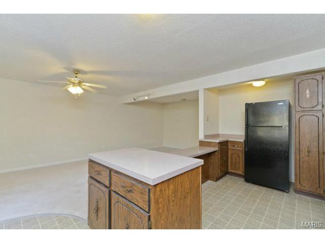 1384 Hampton Rd, Saint Charles, MO 63303 photo 9