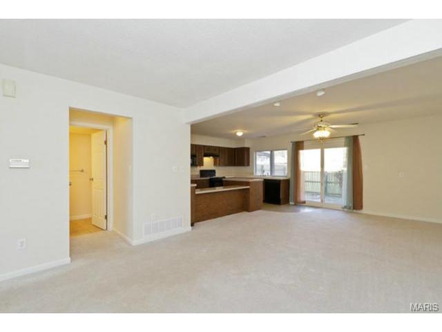1384 Hampton Rd, Saint Charles, MO 63303 photo 22