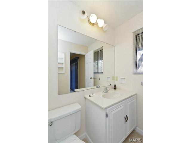 1384 Hampton Rd, Saint Charles, MO 63303 photo 12