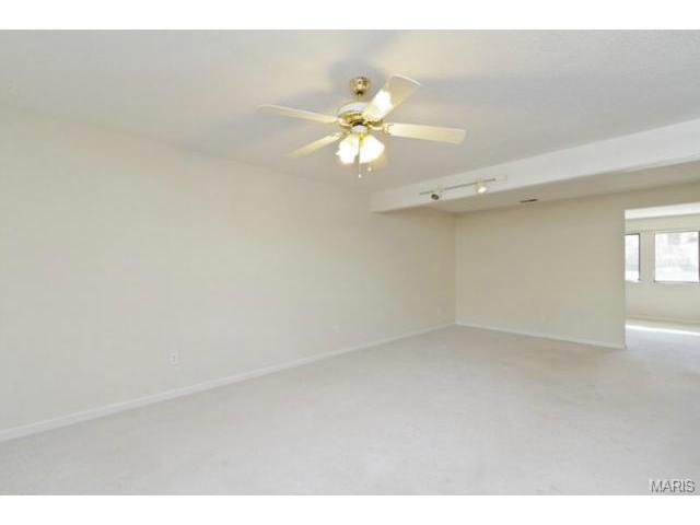 1384 Hampton Rd, Saint Charles, MO 63303 photo 25