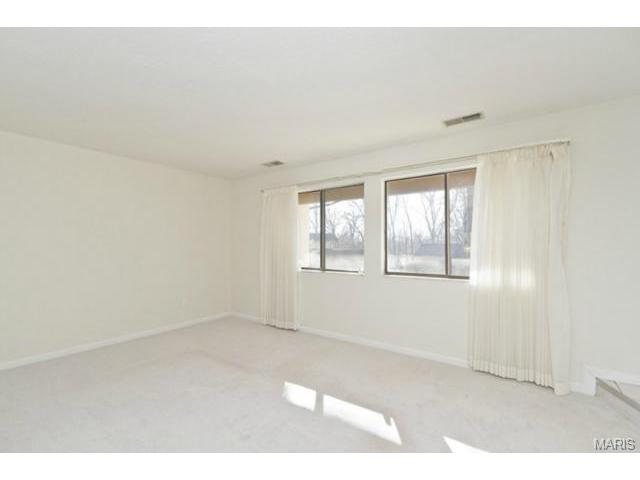 1384 Hampton Rd, Saint Charles, MO 63303 photo 35