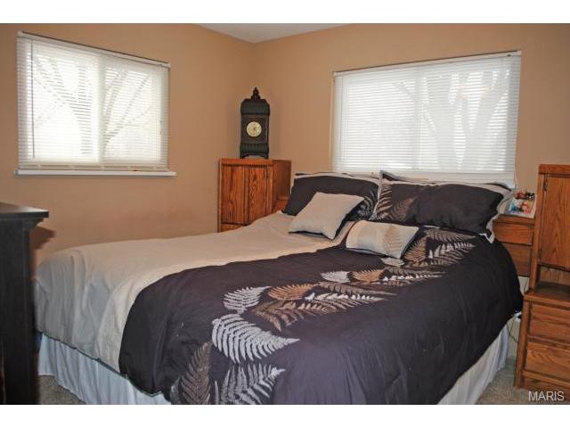 718 Cordes St, O'fallon, MO 63366 photo 16