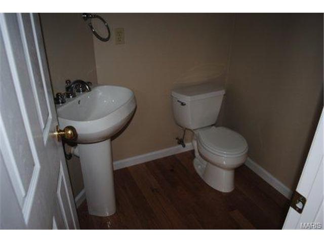 708 Obrecht Ln, O'fallon, MO 63366 photo 8