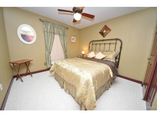23 Amber Meadows Dr, O'fallon, MO 63366 photo 13