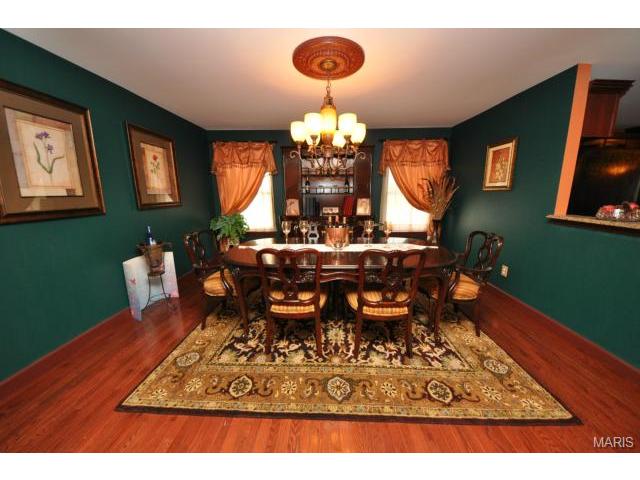 23 Amber Meadows Dr, O'fallon, MO 63366 photo 6