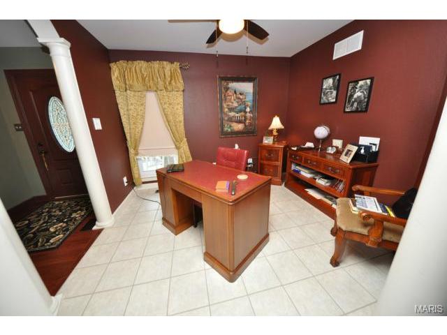 23 Amber Meadows Dr, O'fallon, MO 63366 photo 5
