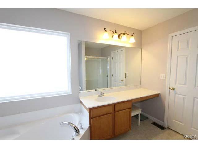 7 Millers Ct, O'fallon, MO 63366 photo 9