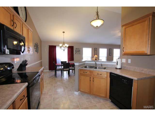 7 Millers Ct, O'fallon, MO 63366 photo 5