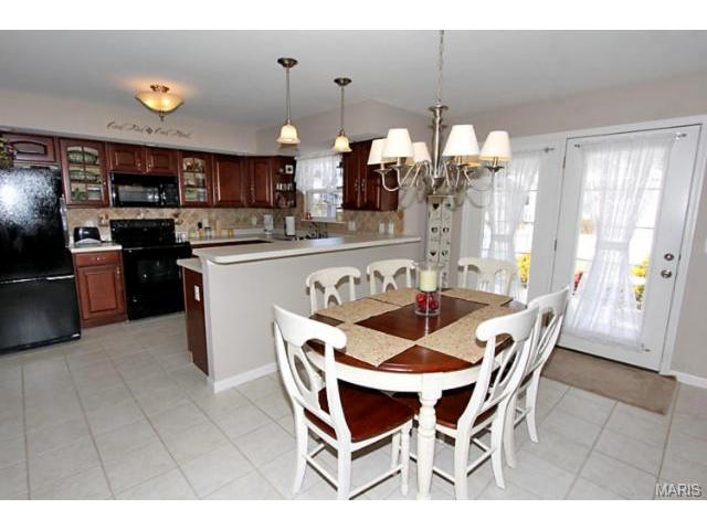 337 Thoreau Blvd, O'fallon, MO 63366 photo 8