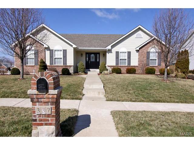 337 Thoreau Blvd, O'fallon, MO 63366 photo 1