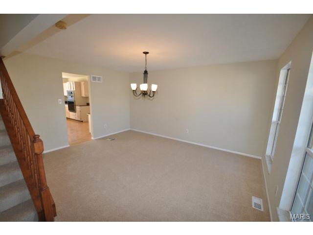 7 Plank Road Ct, O'fallon, MO 63368 photo 5