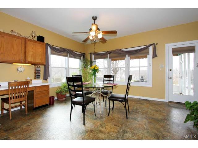 541 Malinmor Dr, Weldon Spring, MO 63304 photo 6
