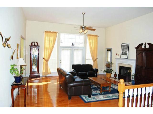 702 Rolling Wind Dr, O'fallon, MO 63368 photo 2