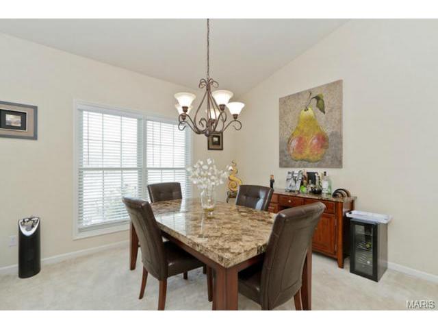 1428 Noyack Dr, O'fallon, MO 63366 photo 3