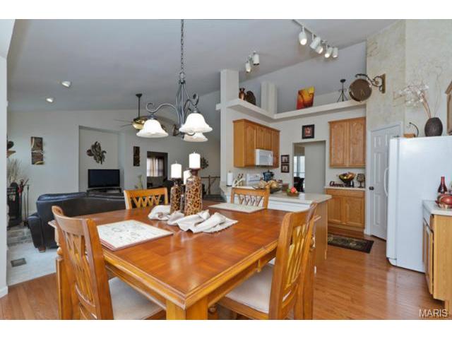 1428 Noyack Dr, O'fallon, MO 63366 photo 12